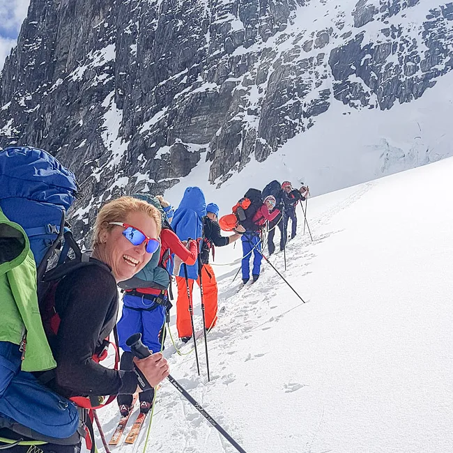 Lang dag på ski over Jostedalsbreen